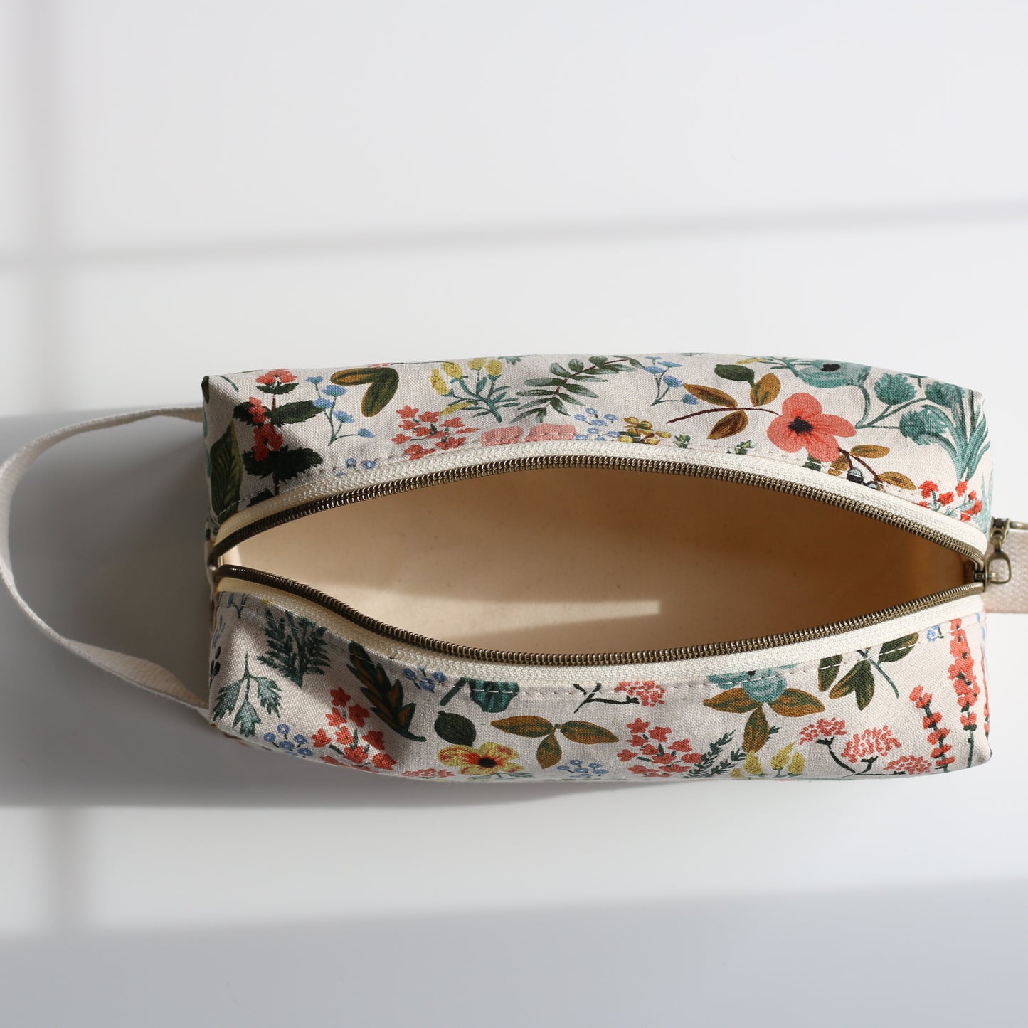 Herb Garden - Canvas Aven Pouch