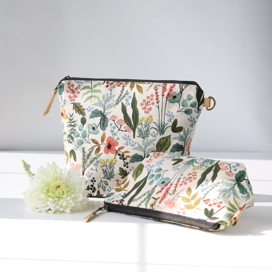 Herb Garden Natural - Canvas Travel Pouch