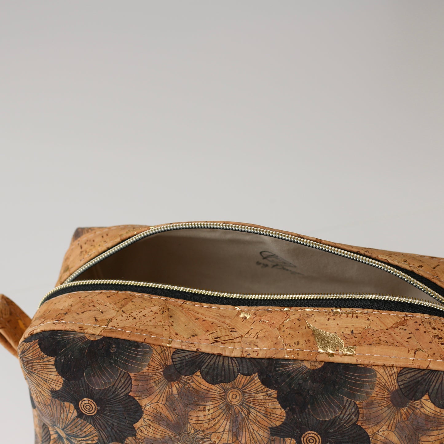 Grey Blooms - Cork Aven Pouch