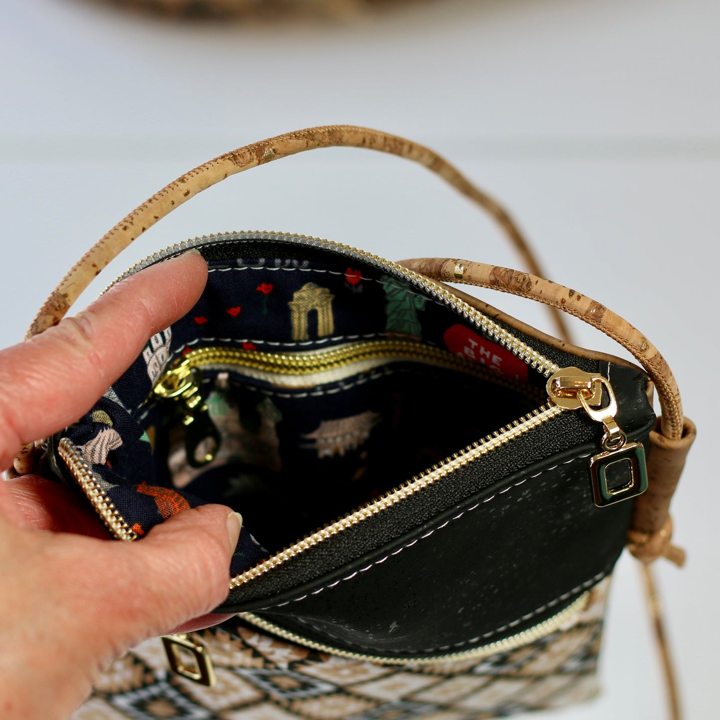 Diamonds - Nomad Phone Bag