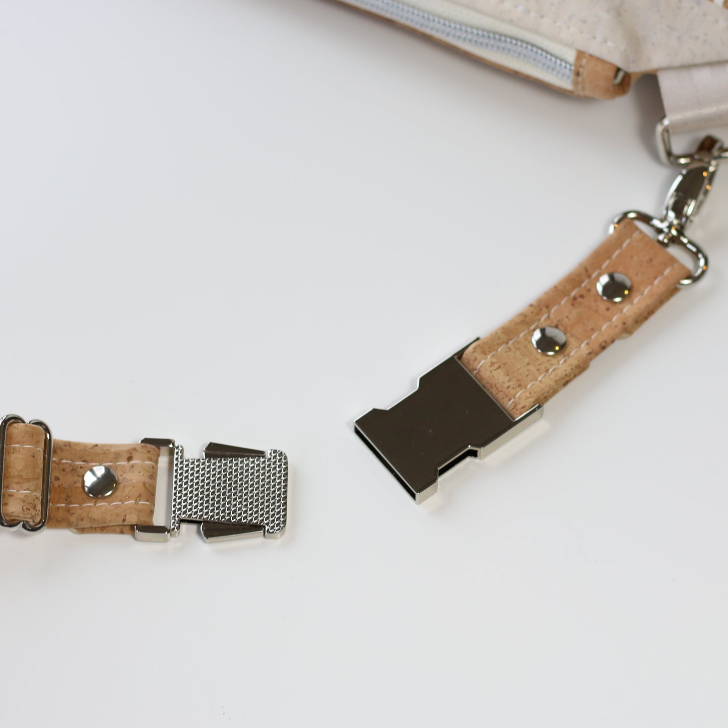 Baroque Elegance 2 - Traveller Belt Bag