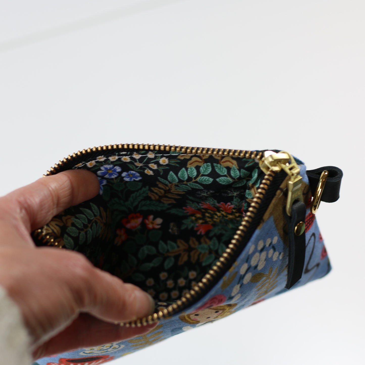 Alice - Flat Pouch