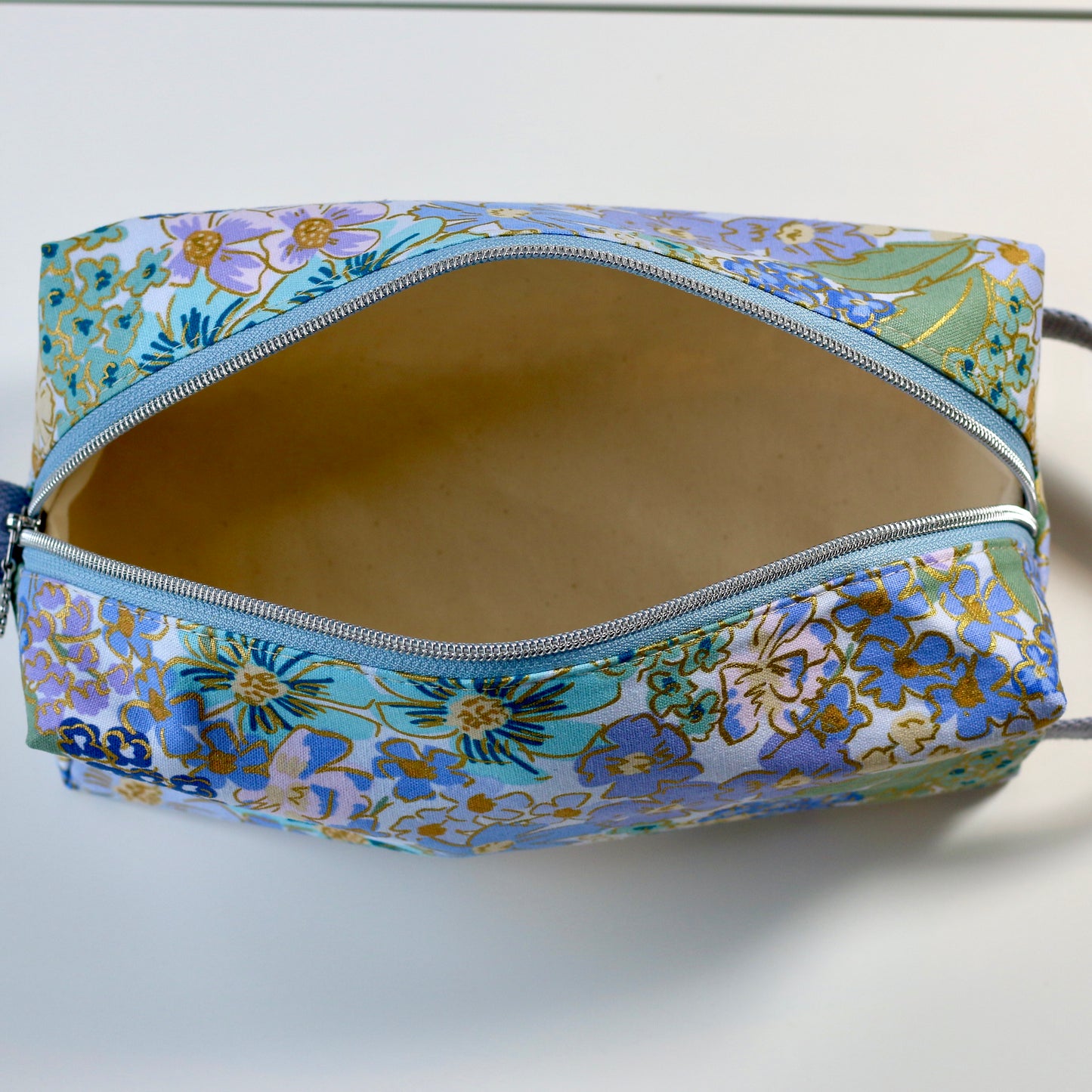 English Rose - Canvas Aven Pouch