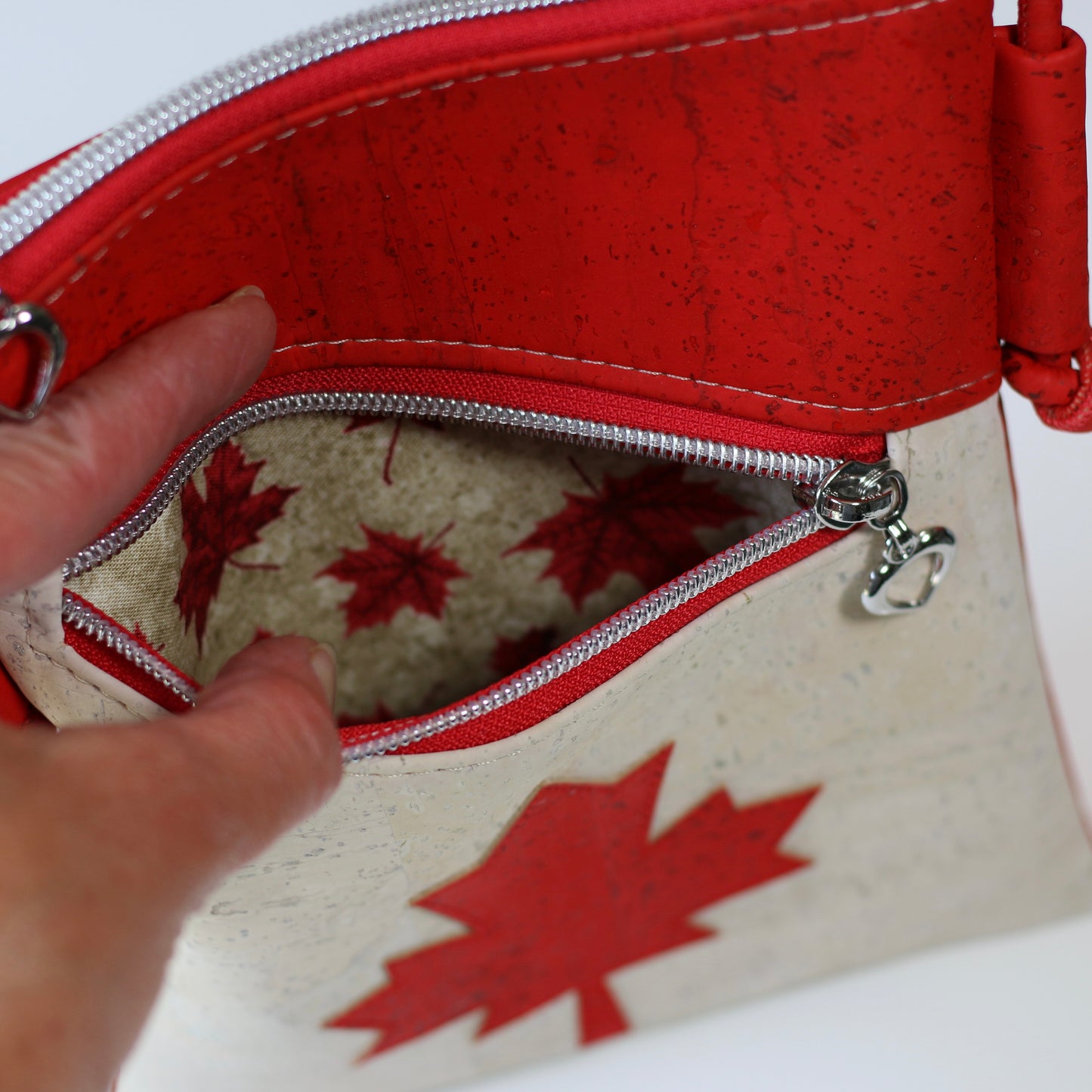 Oh Canada! - Nomad Phone Bag