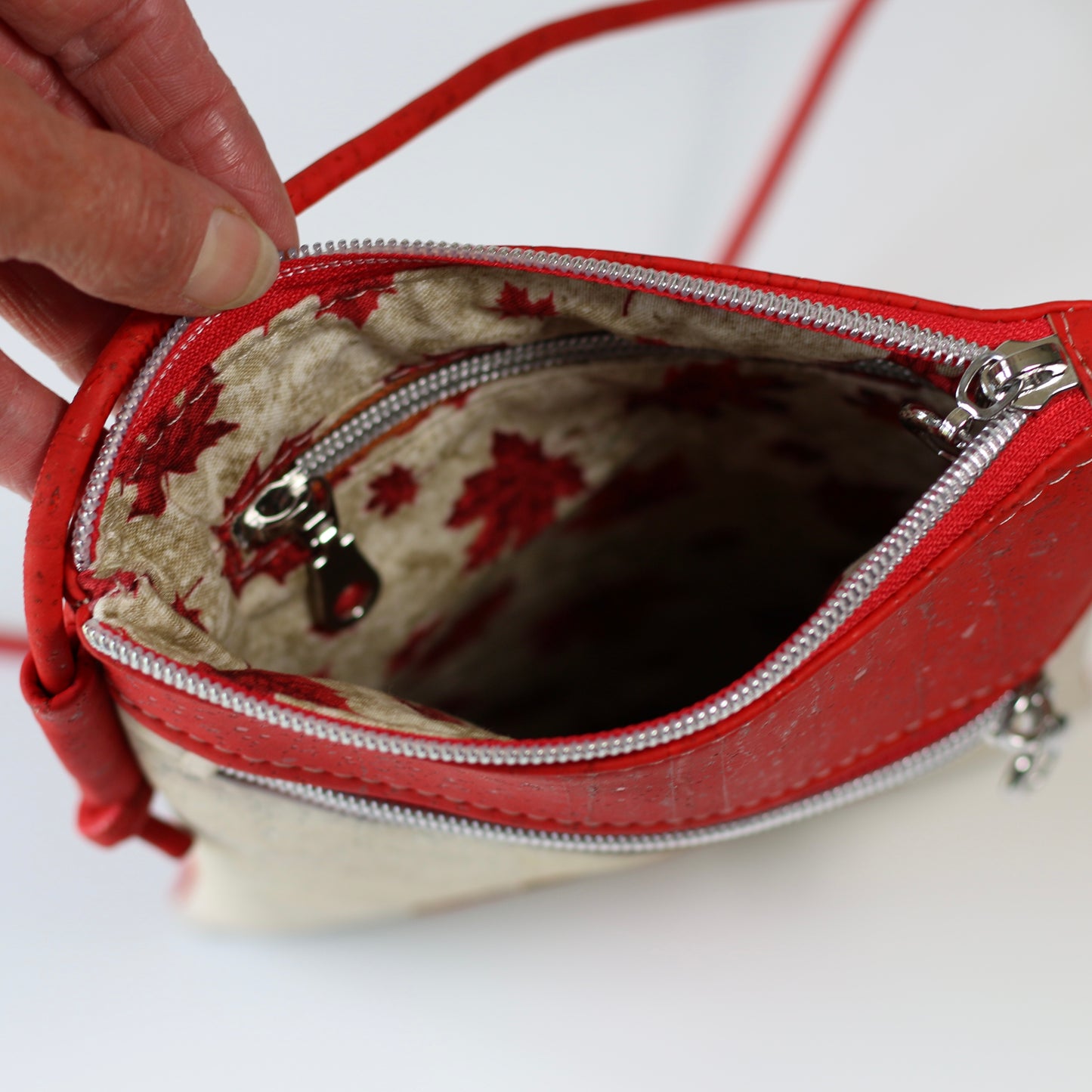 Oh Canada! - Nomad Phone Bag