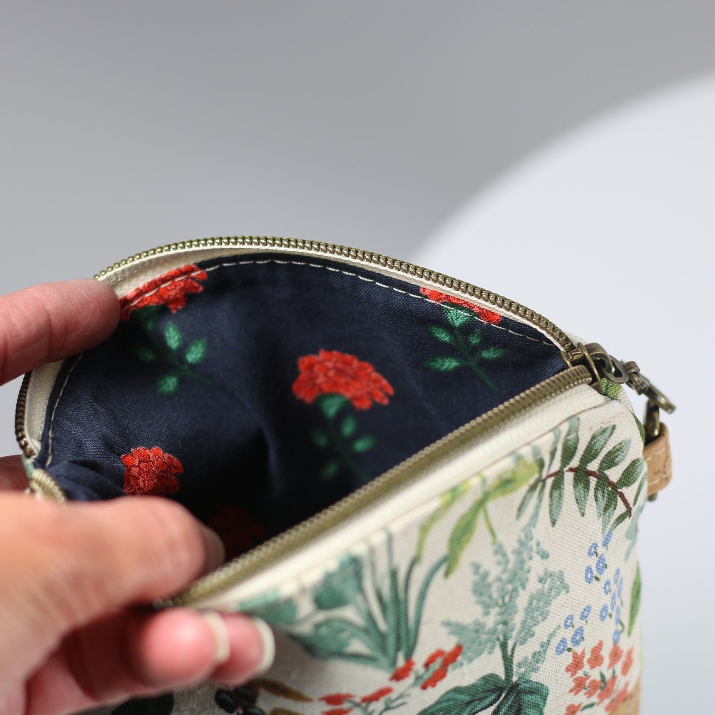 Herb Garden Natural - Luna Pouch Cork and Canvas