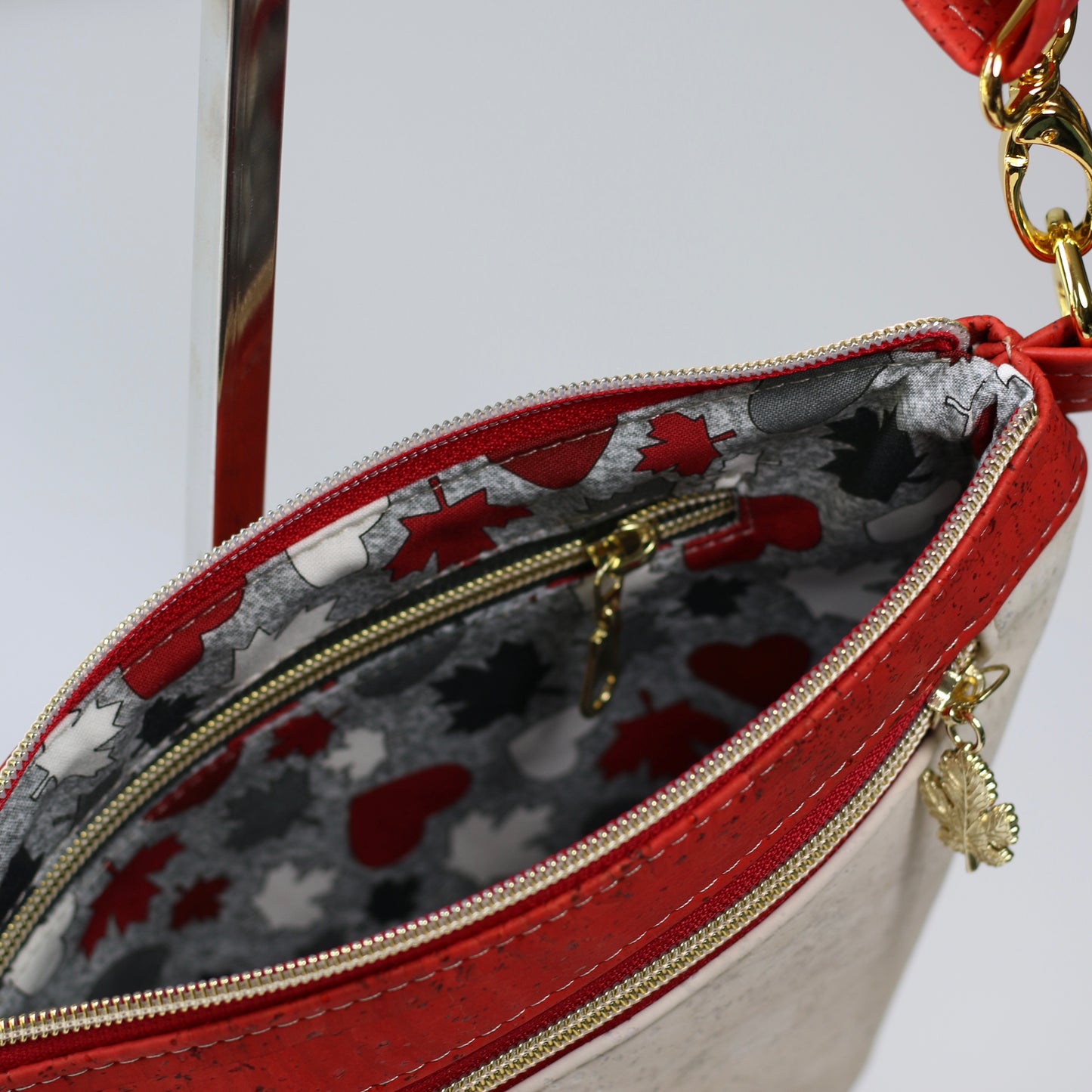 Oh Canada! - Traveller Belt Bag