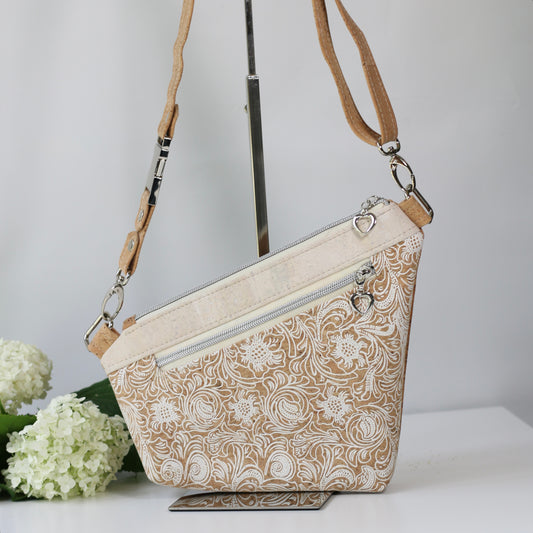 Baroque Elegance 2 - Traveller Belt Bag