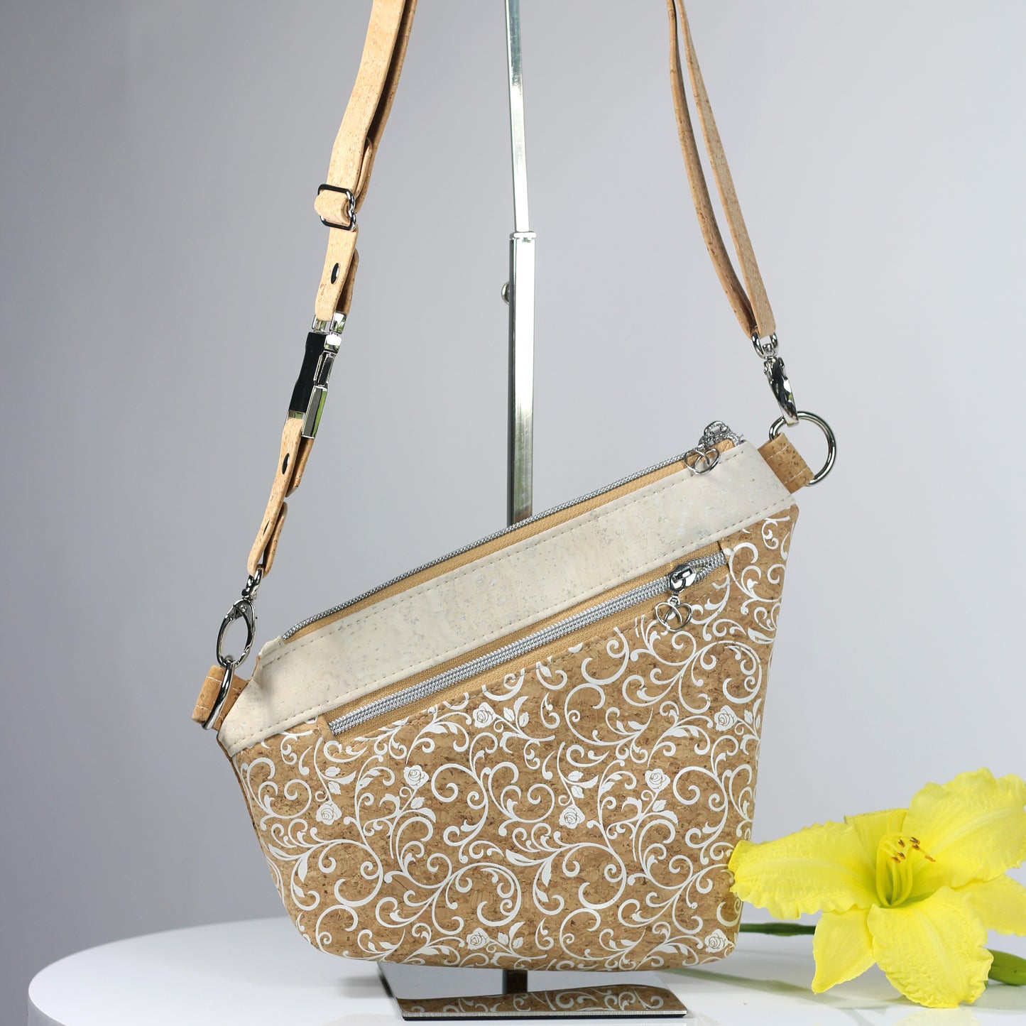 Baroque Elegance 2 - Traveller Belt Bag