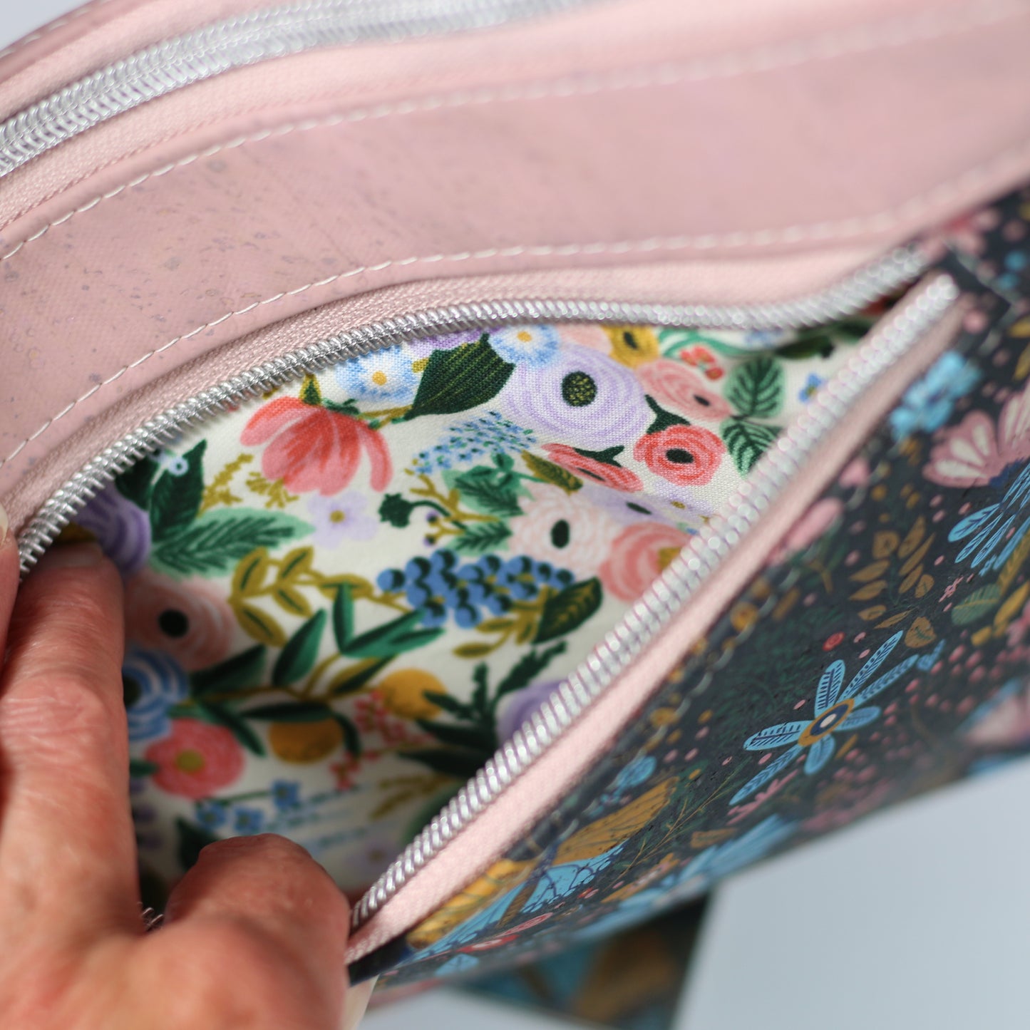 SALE Pinks - Traveller Belt Bag