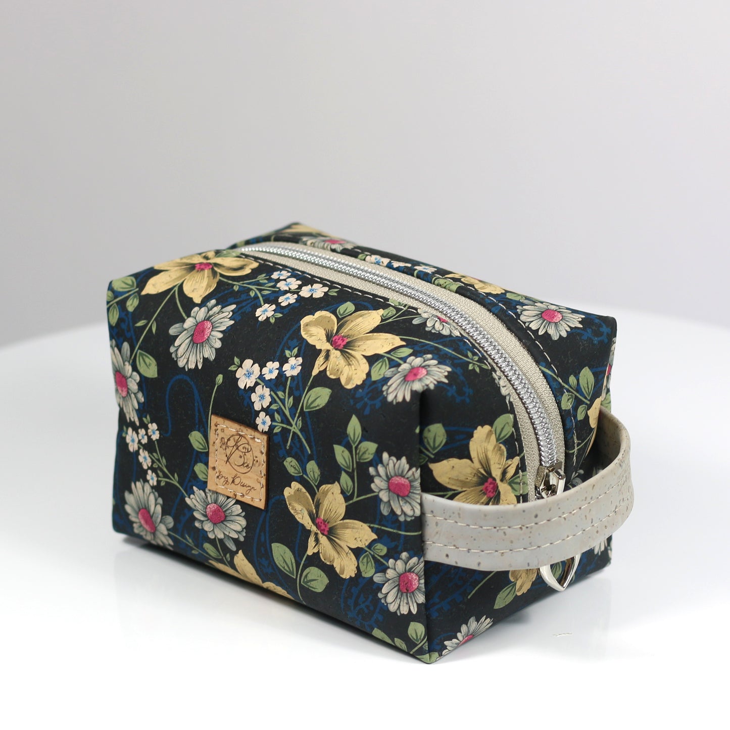 Daisies in Navy - Cork Aven Pouch - Small