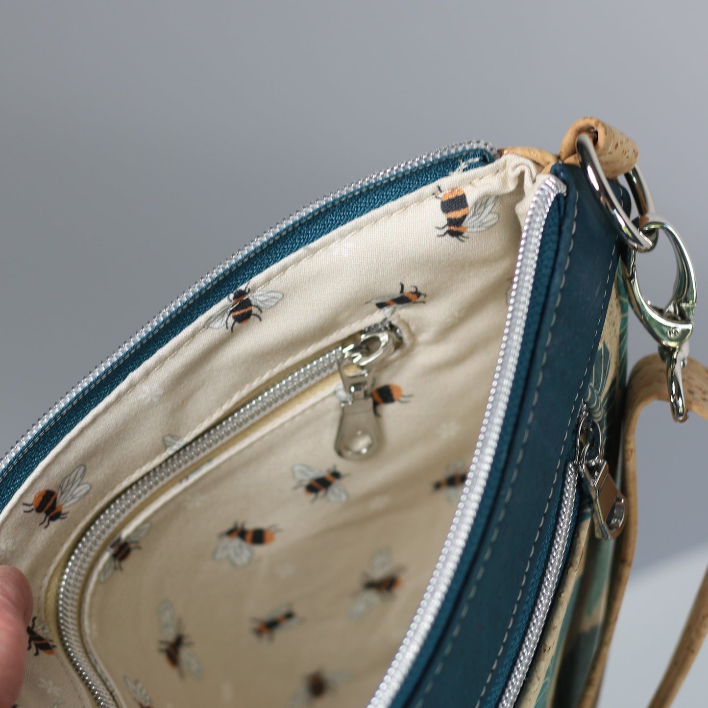 Gingko Bilboa Leaves - Traveller Belt Bag
