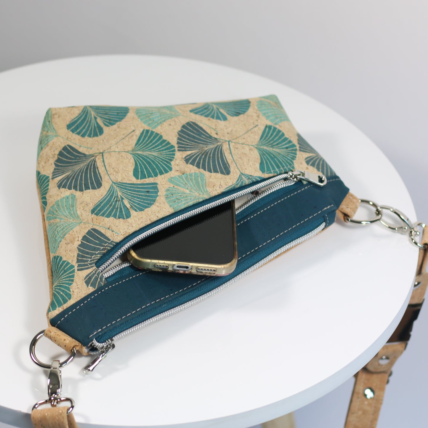 Gingko Bilboa Leaves - Traveller Belt Bag
